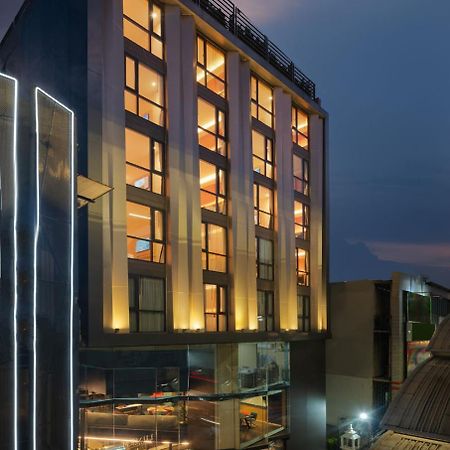 Hotel Lumen Bangkok Udomsuk Station Exterior foto