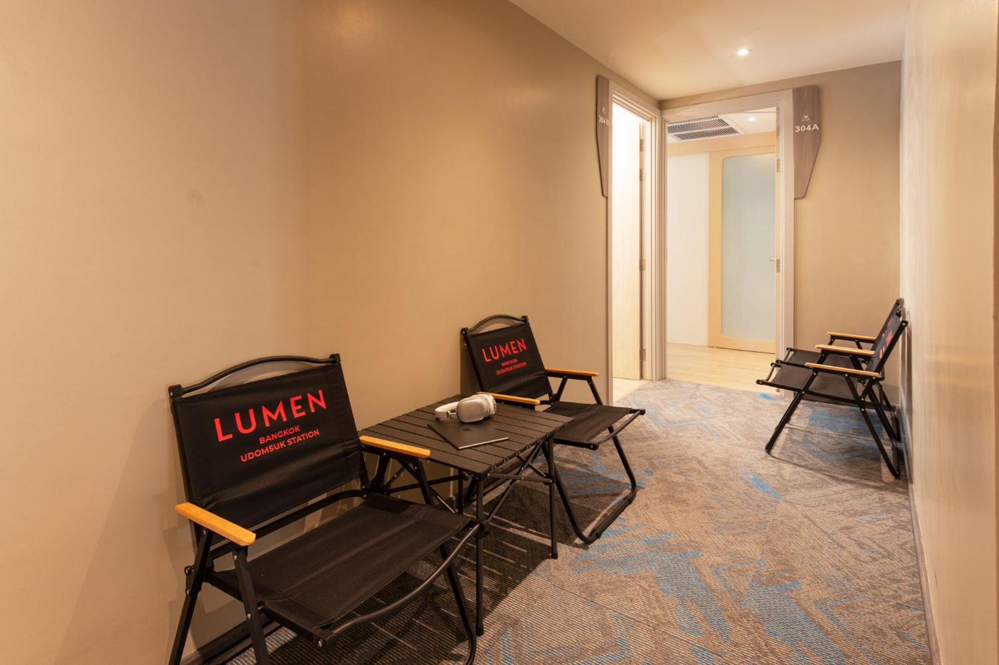 Hotel Lumen Bangkok Udomsuk Station Exterior foto